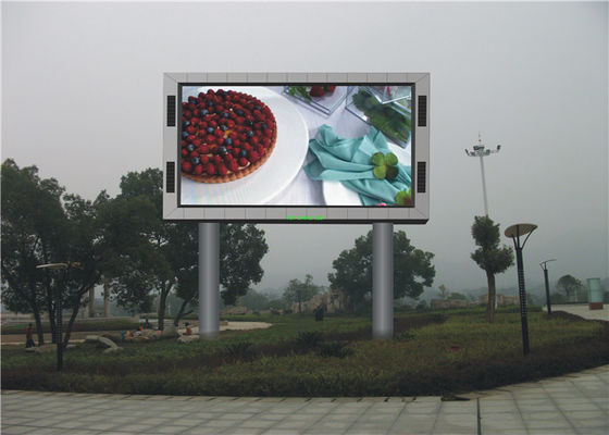 Clear Vivid Image P5mm Outdoor Fixed Full Color LED Display With Great Heat Dissipation 7000cd/sqm